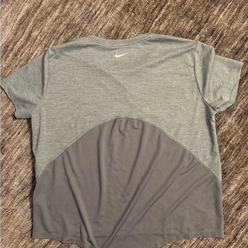 Nike Women's Gray and Charcoal Short Sleeve Tee